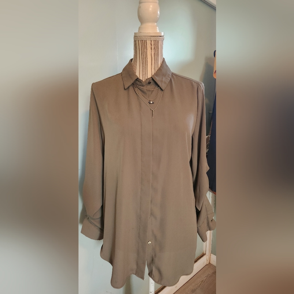 Button down collared blouse